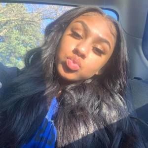 Meet your Posher, Marissa